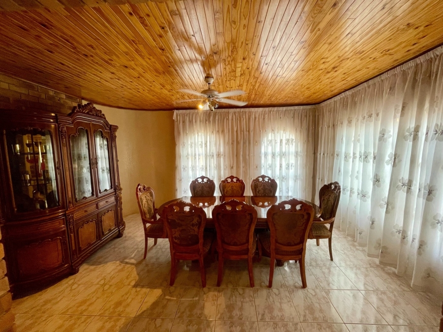 3 Bedroom Property for Sale in Flamwood North West